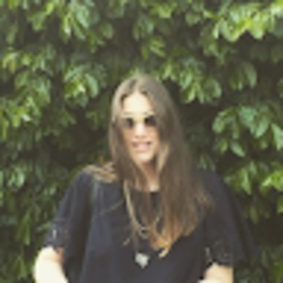 Meet your Posher, Stacey - Picture 1 of 1